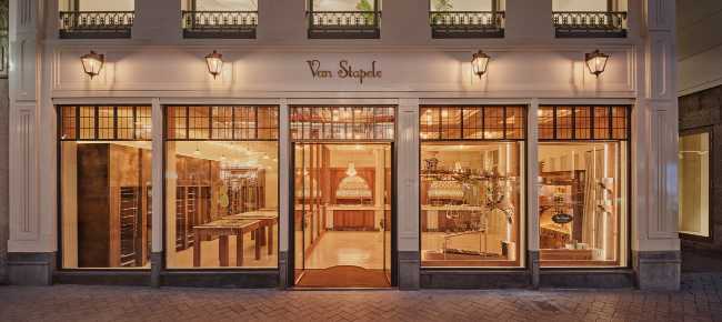 Biscotti ed Interior design? Van Stapele, la bottega rinnovata con magia